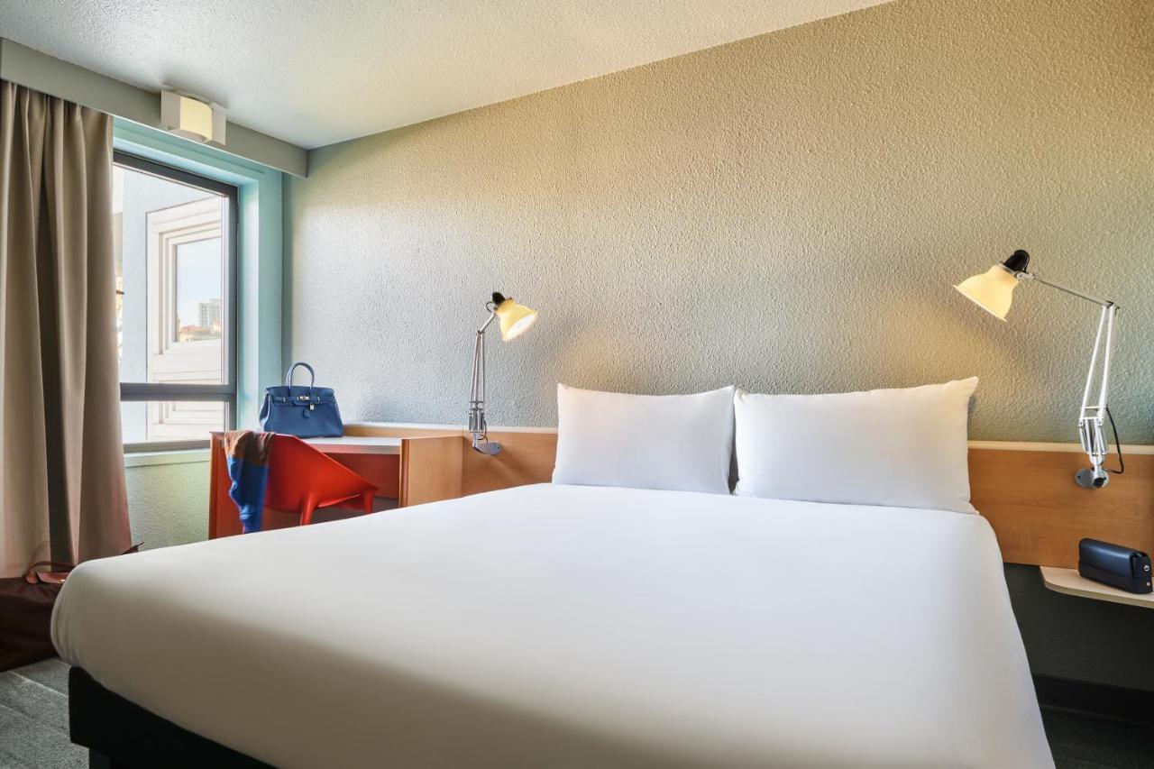Quarto Duplo Standard