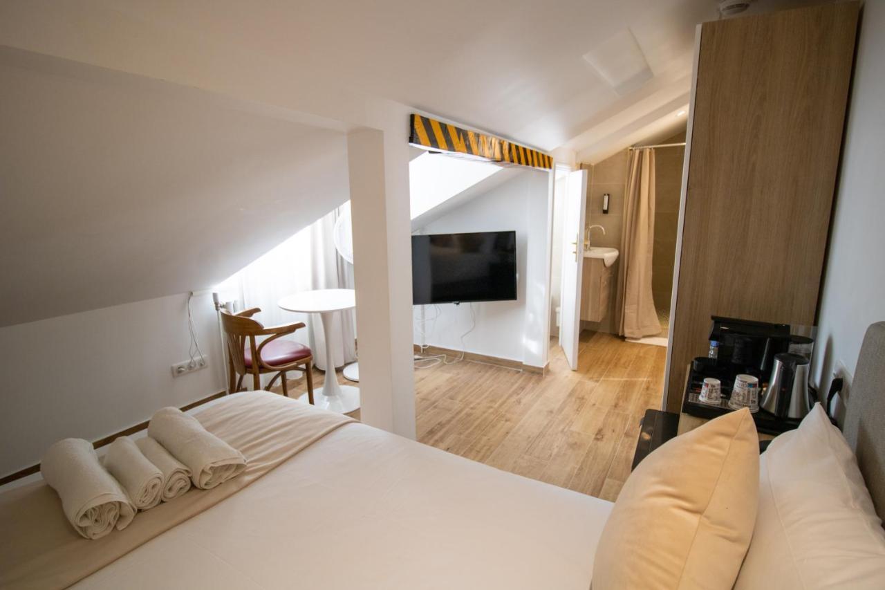 Petite Chambre Double Mansardée