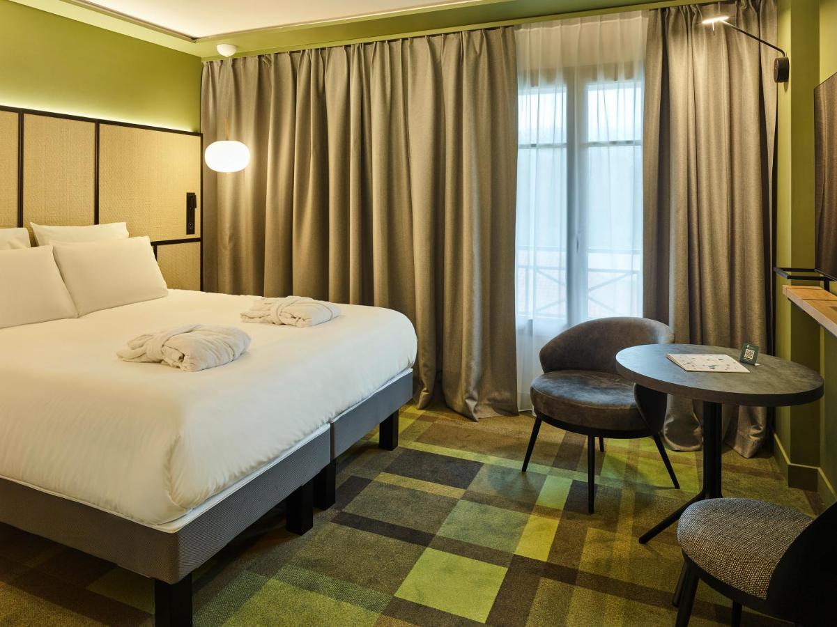 Standard Double Room,1555650304:JPEG