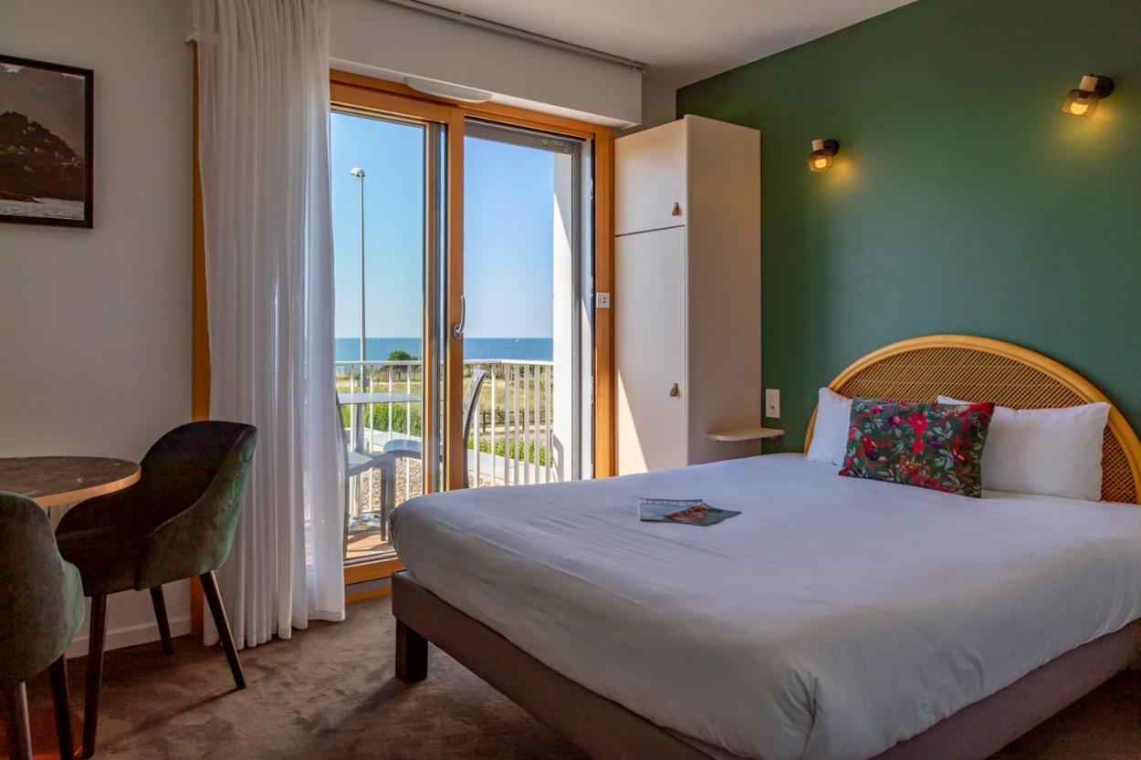 Queen Room Sea View
