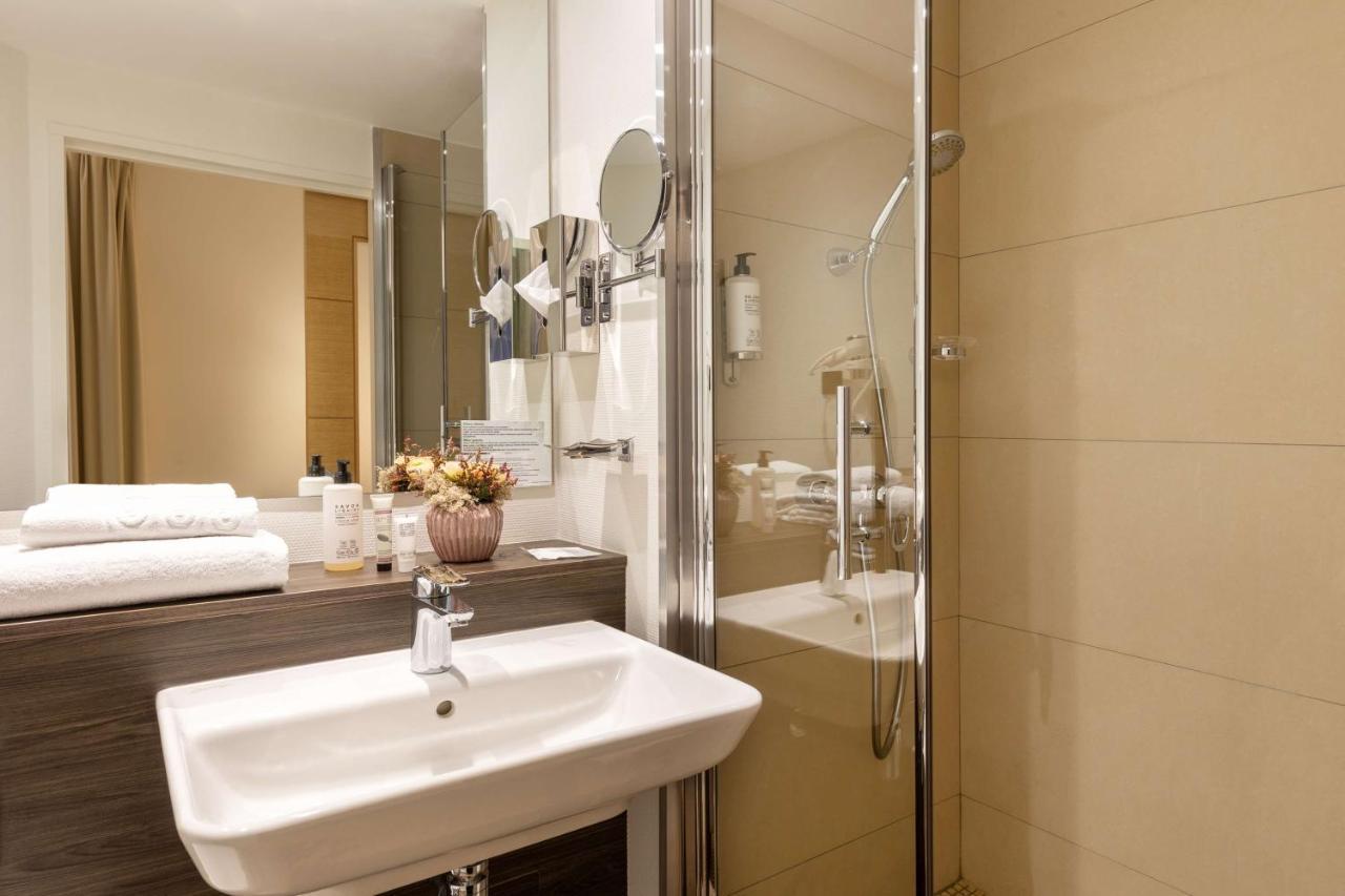 Comfort Single Room Shower Non-Smoking
