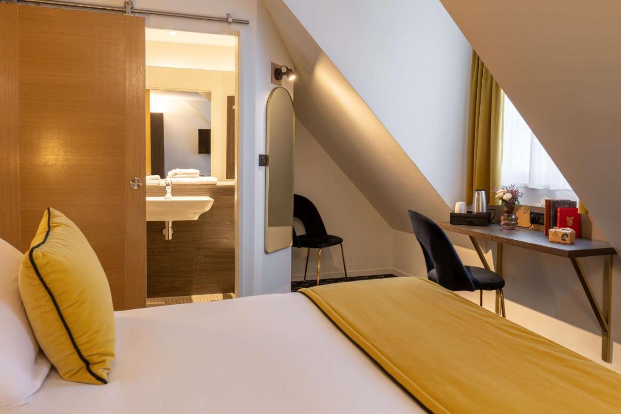 Comfort Queen Room