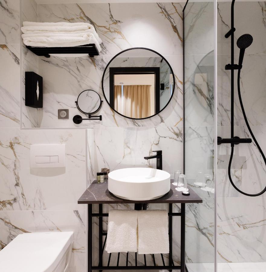 Twin Room Pool Access