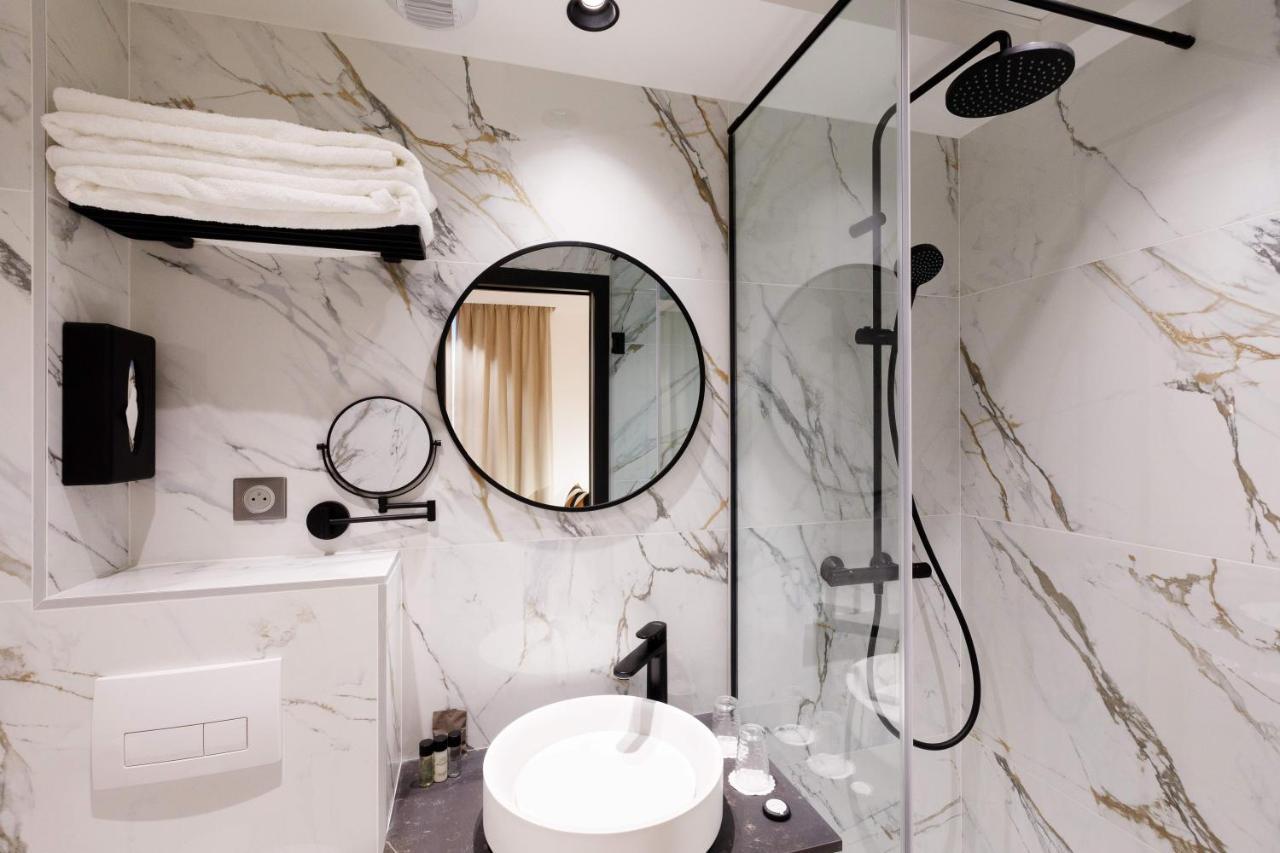 Superior Double Room Pool Access