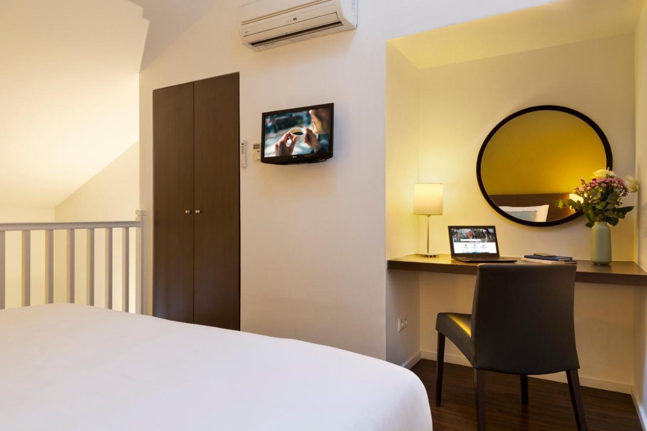 Deluxe One-Bedroom Apartment,1369962782:JPEG