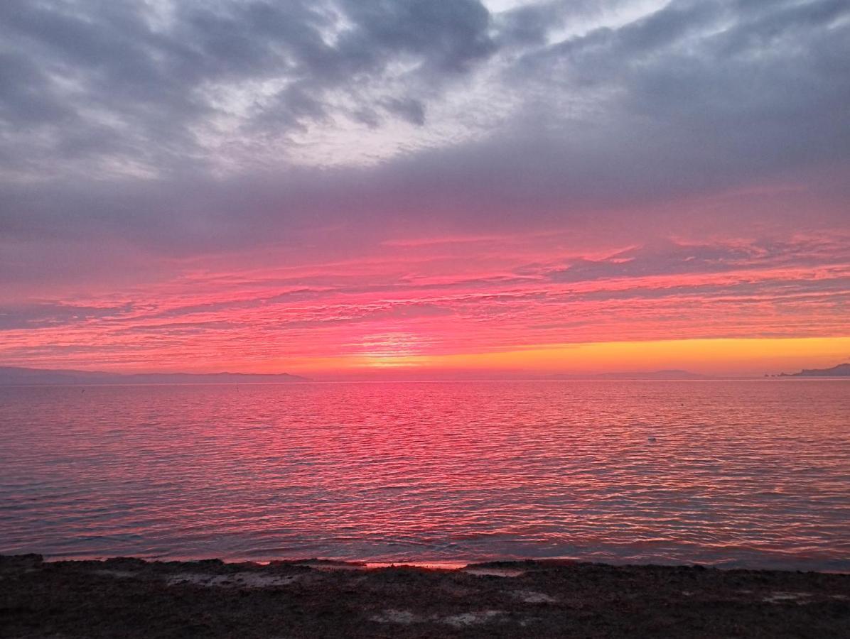 Monolocale con Vista Mare