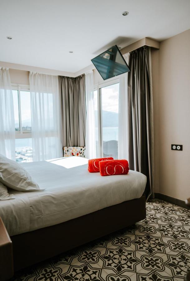 Suite with Sea View,1387740281:JPEG