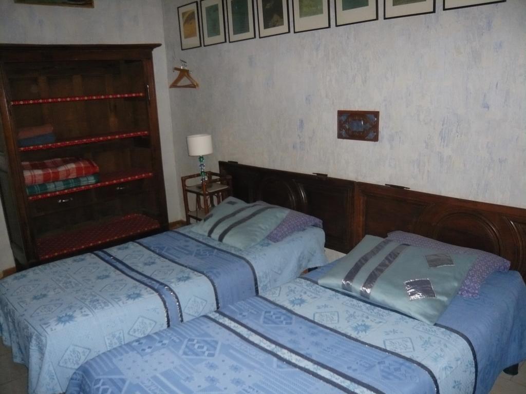Twin Room with Shared Bathroom