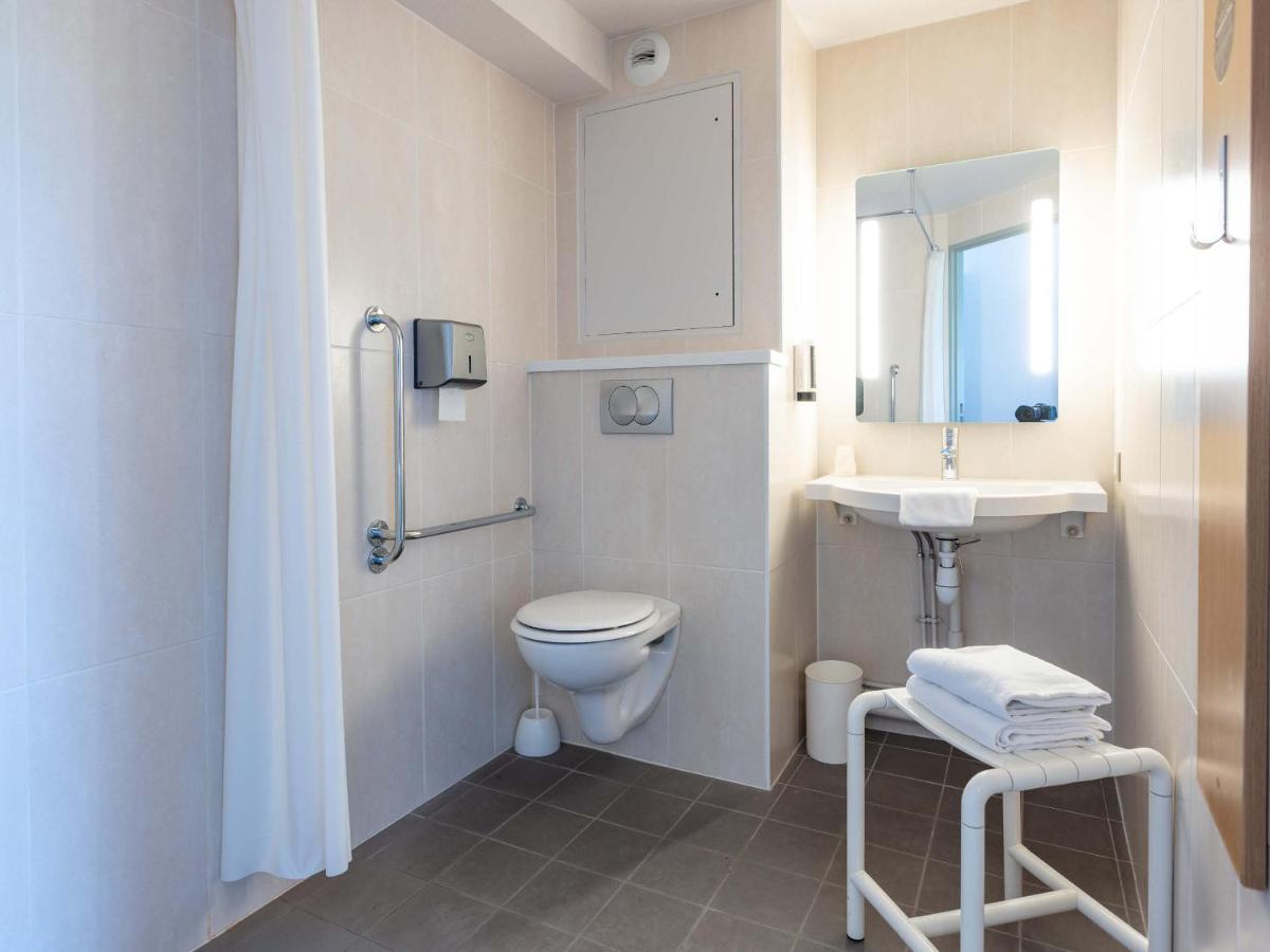 Chambre Double - Accessible aux Personnes à Mobilité Réduite