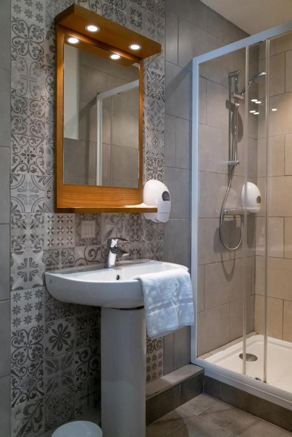 Standard Single Room,1404355121:JPEG