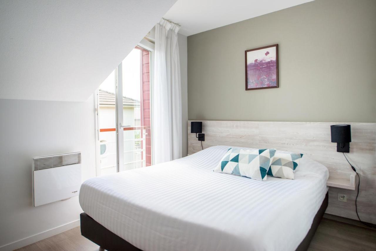 One Bedroom Apartment