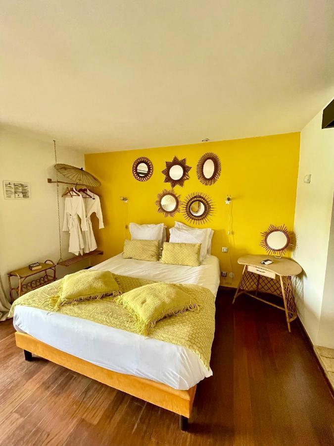 Double Room,1415533146:JPEG