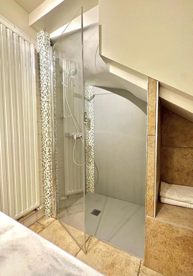 Duplex Suite 1 or
