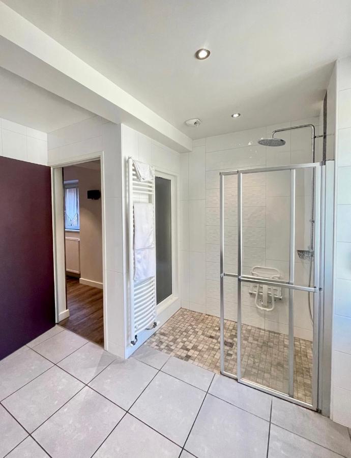 Standard Room 1 or