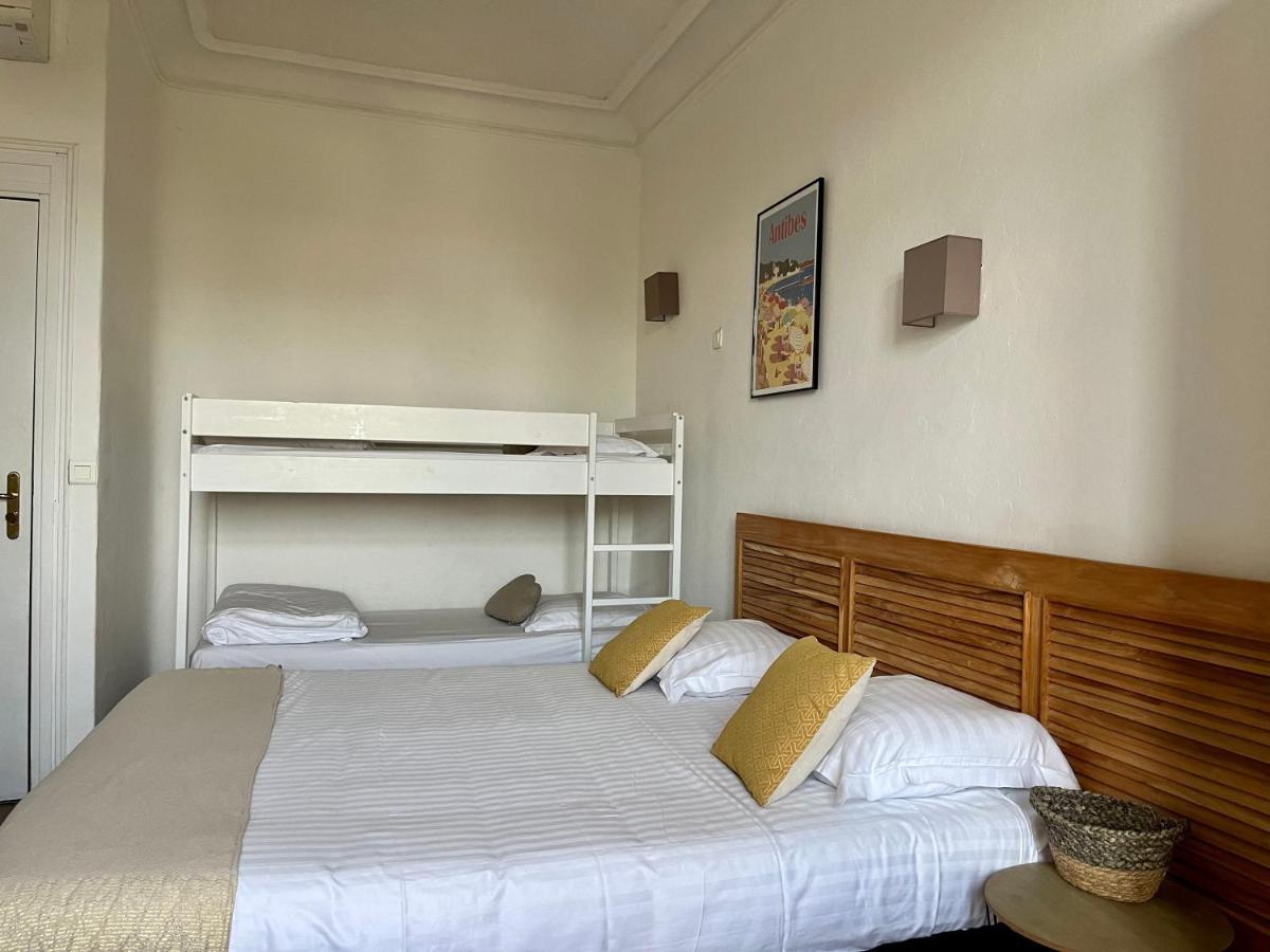 Standard Quadruple Room,1126125129:JPEG