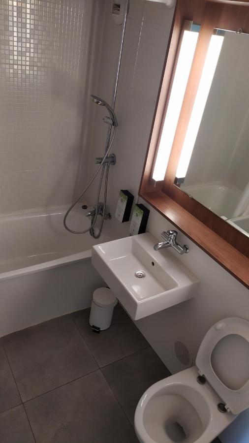 Standard Double Room,1419854922:JPEG