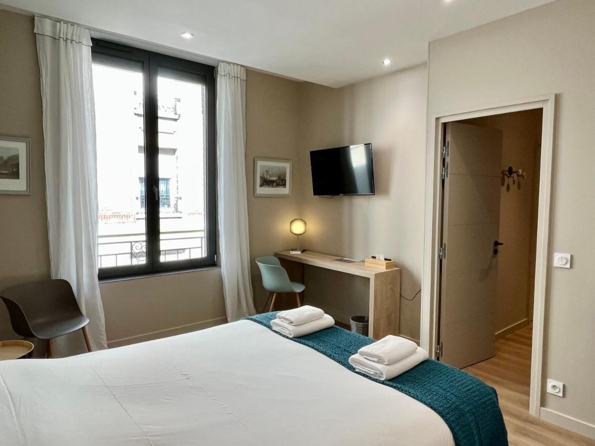 Double Room Private External Bathroom