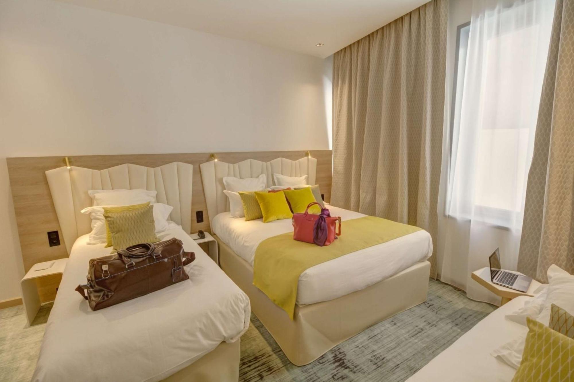 Family Queen Room