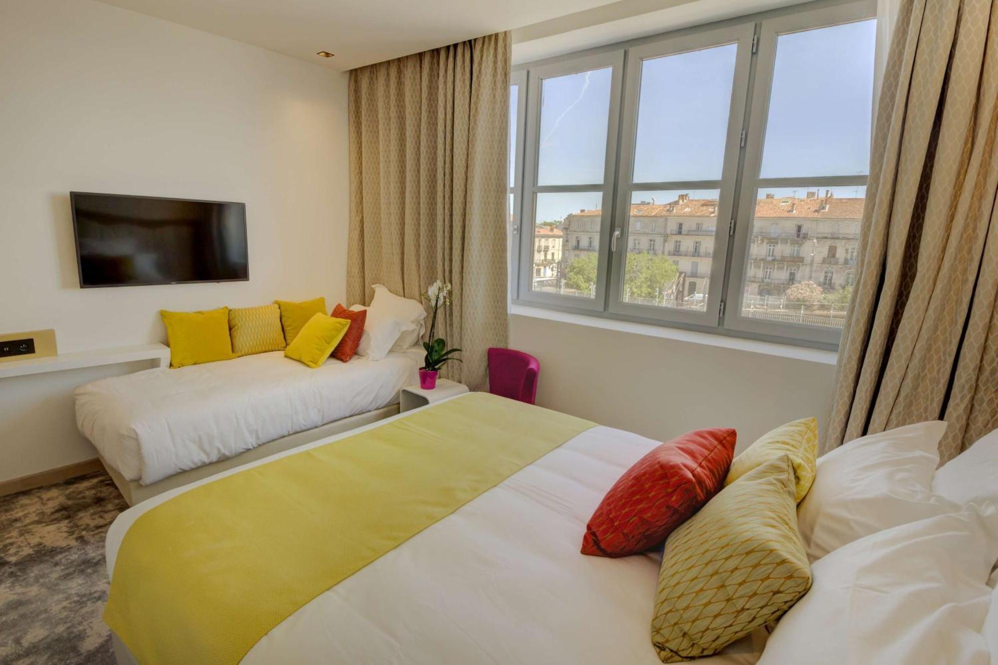 Family Queen Room