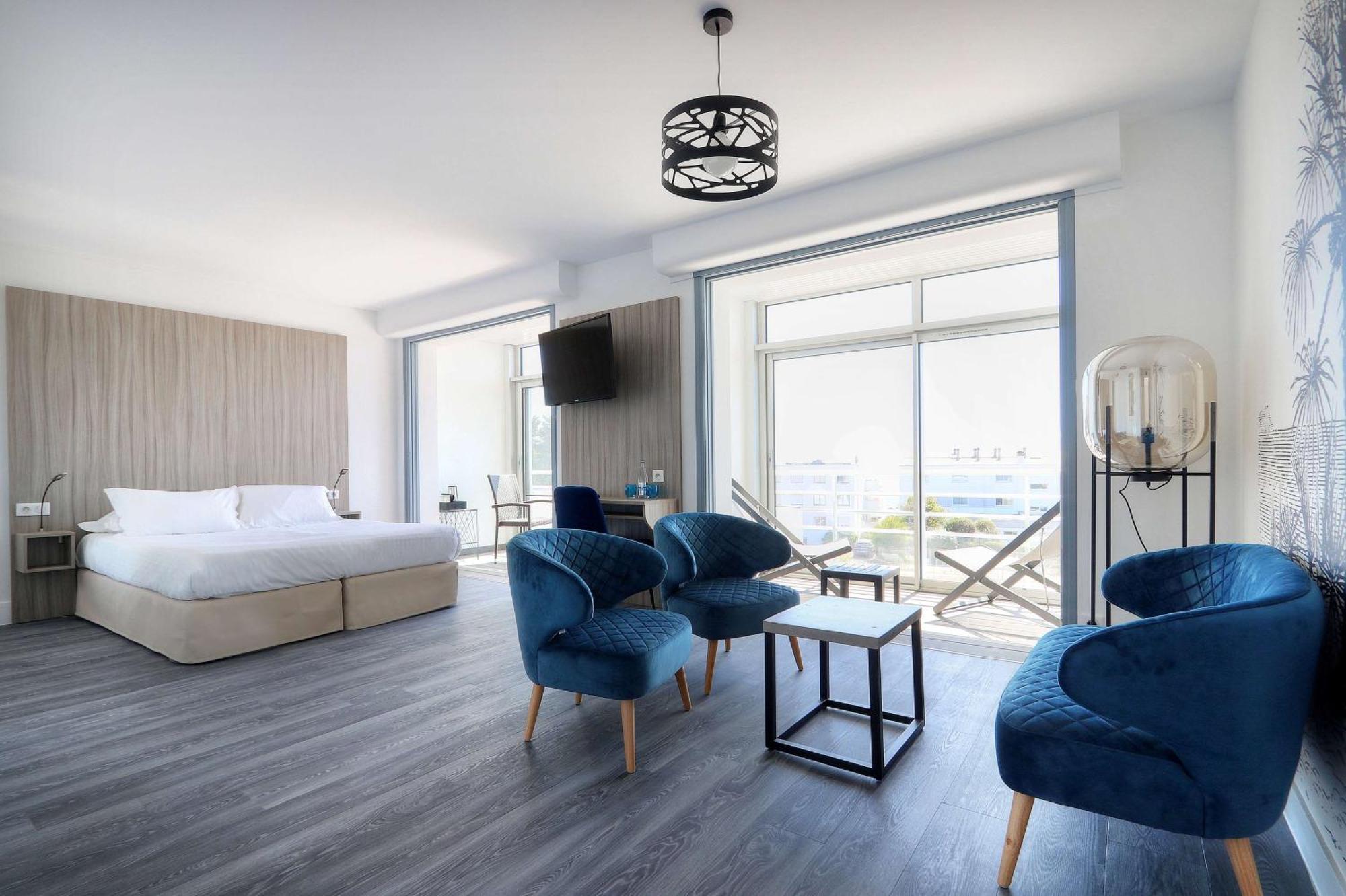 Deluxe Queen Room