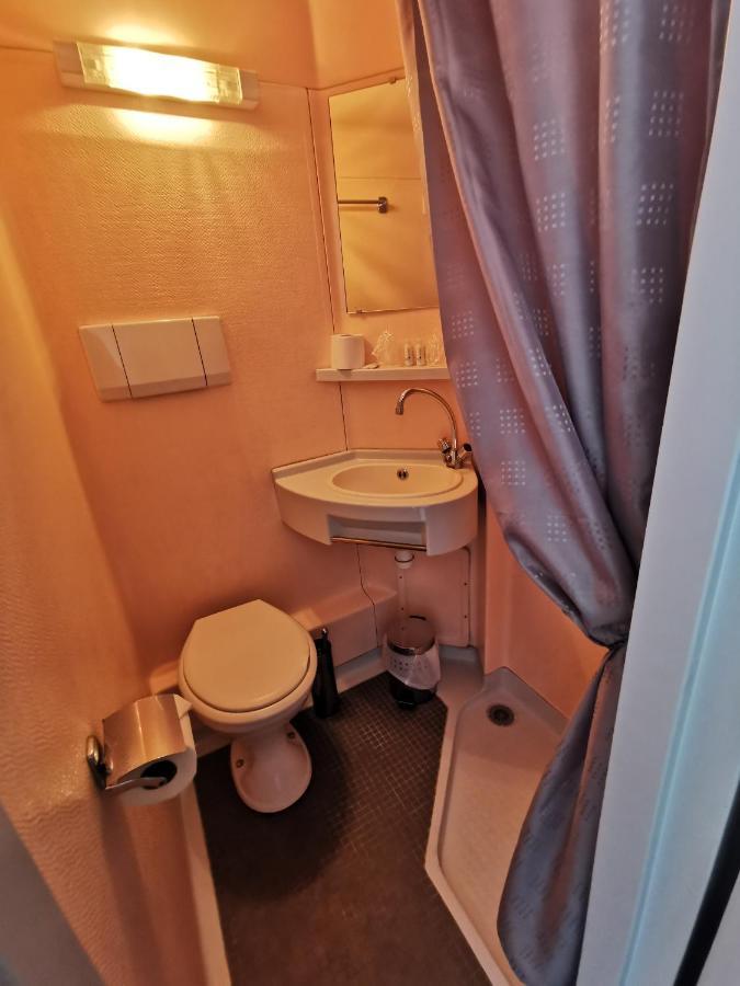Budget Single Room