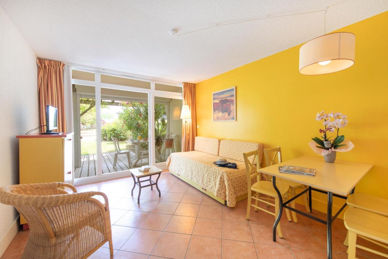 One-Bedroom Apartment Non-Smoking