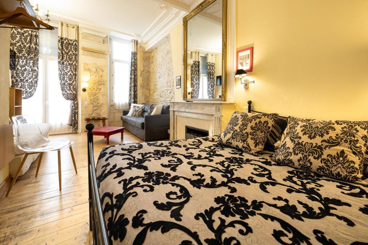 Romantic Double Room,1498763878:JPEG