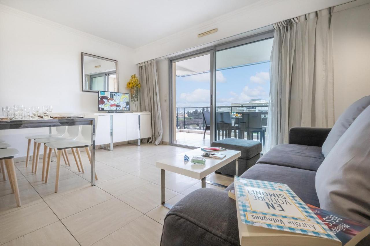 Two-Bedroom Apartment,1499035987:JPEG