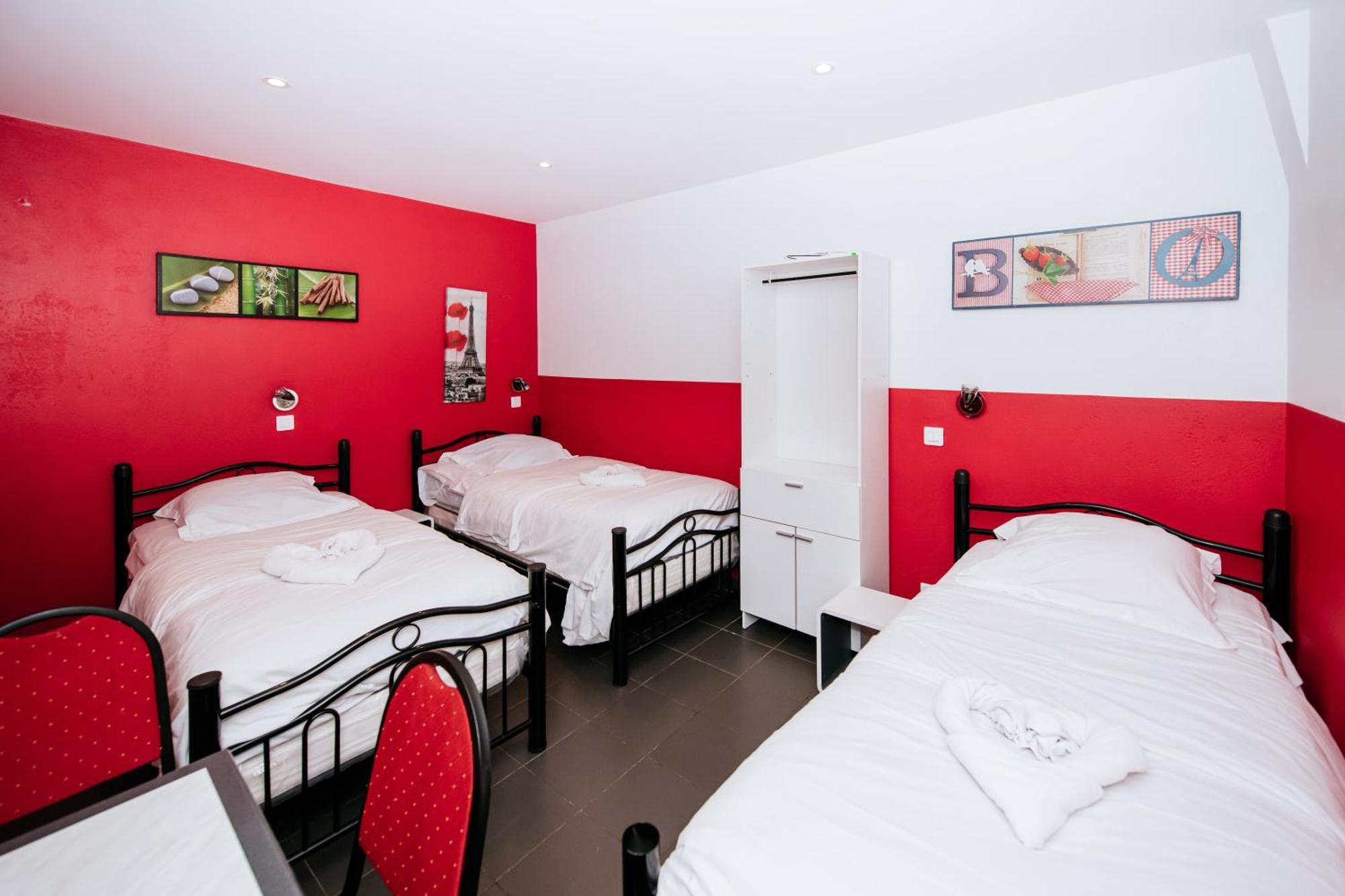 Triple Room with Shared Bathroom
