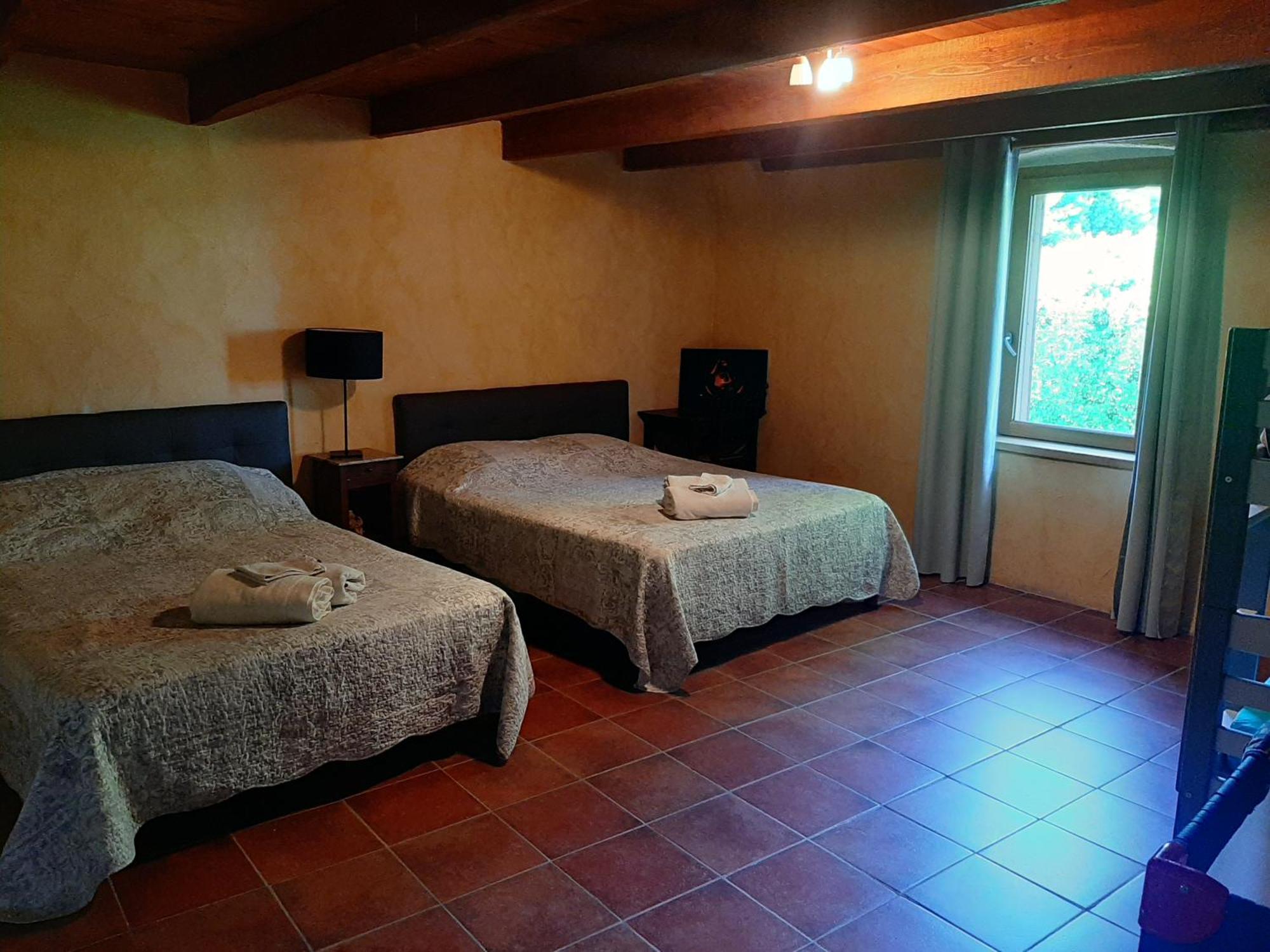 Quadruple Room Private Bathroom