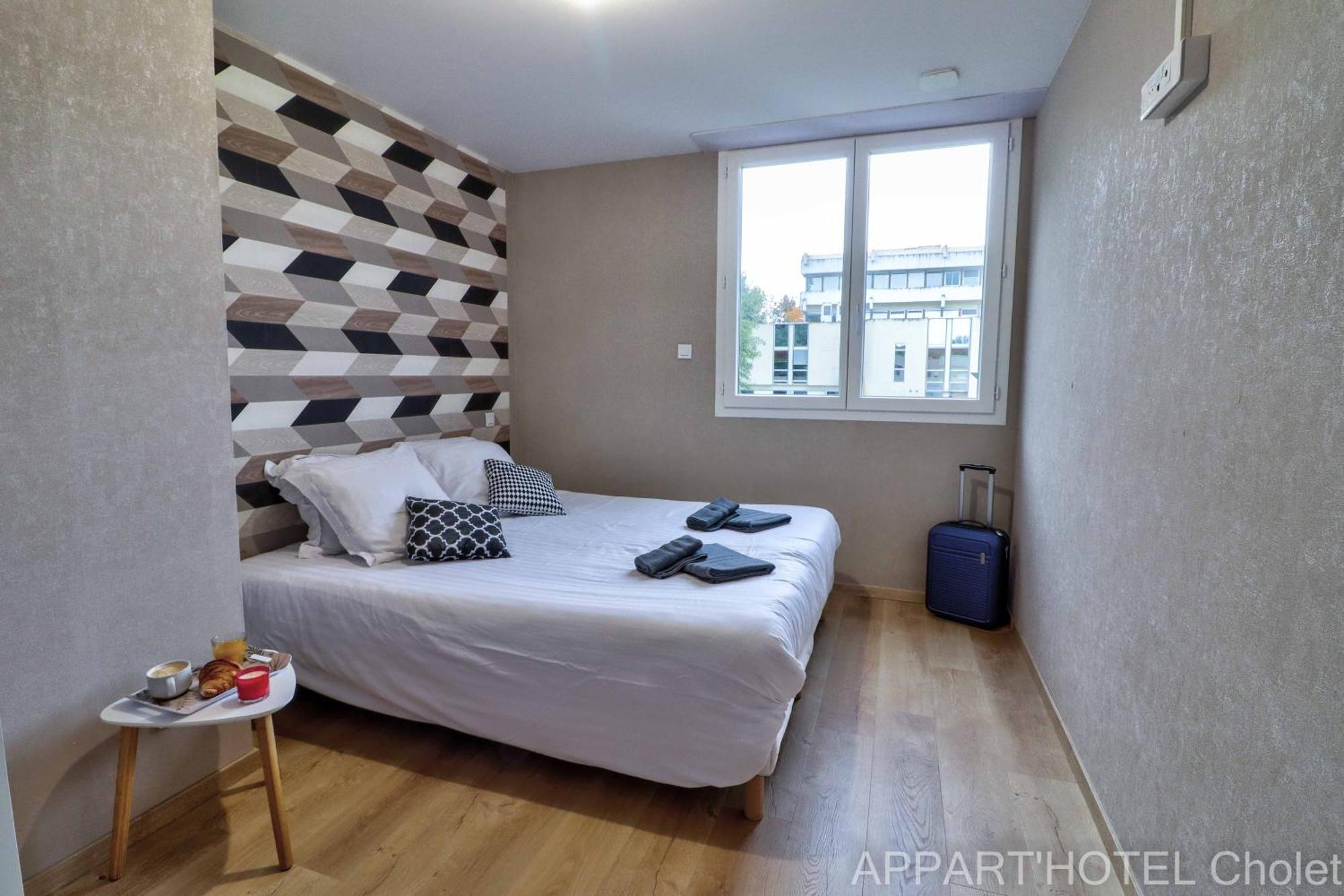 Three-Bedroom Apartment,1508115151:JPEG