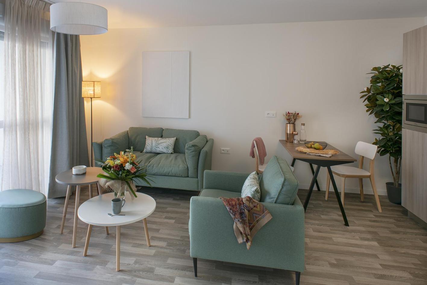 One-Bedroom Apartment