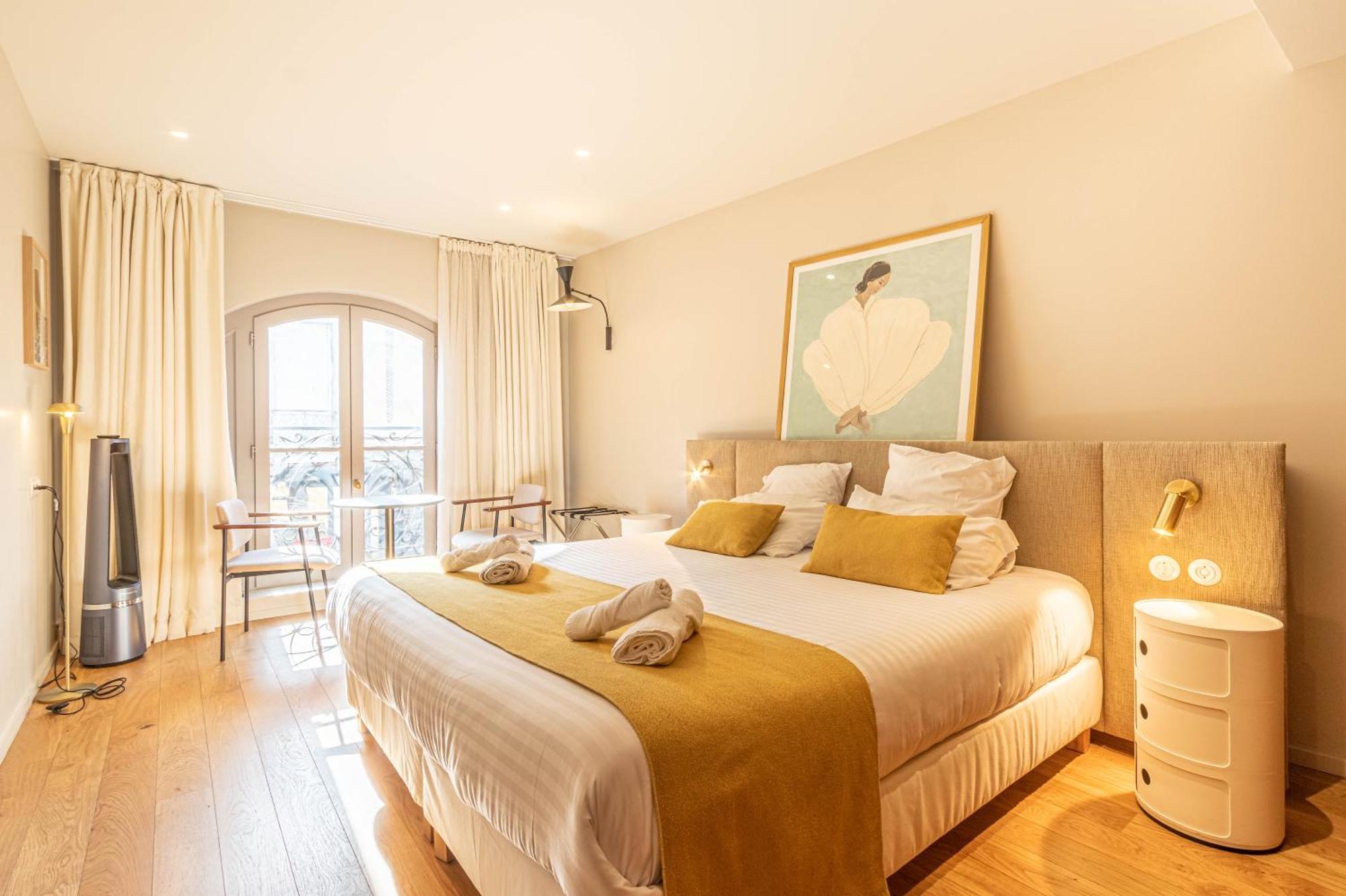 Superior King Room