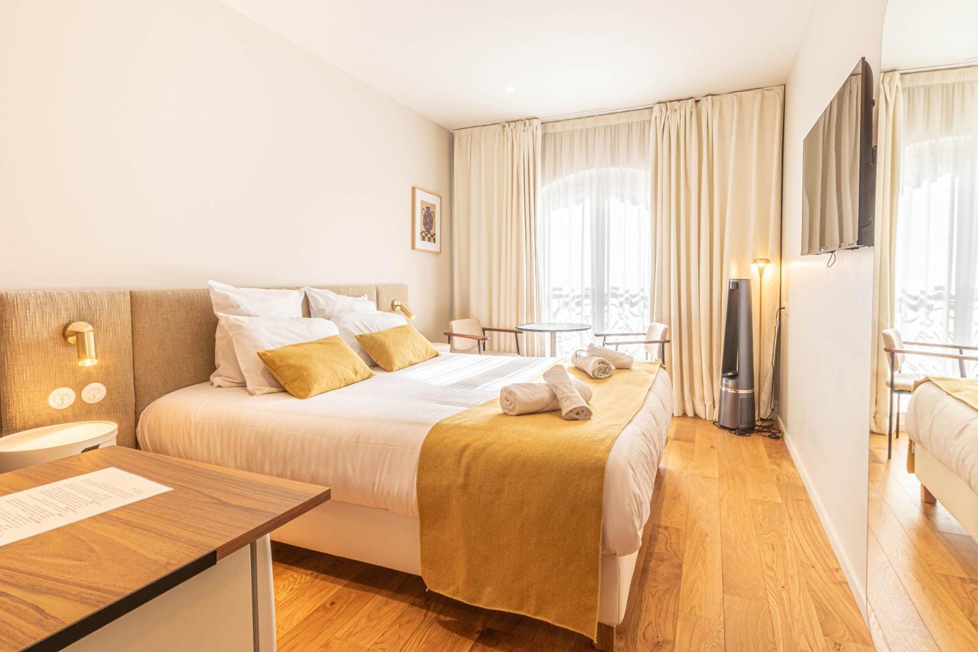 Superior Queen Room