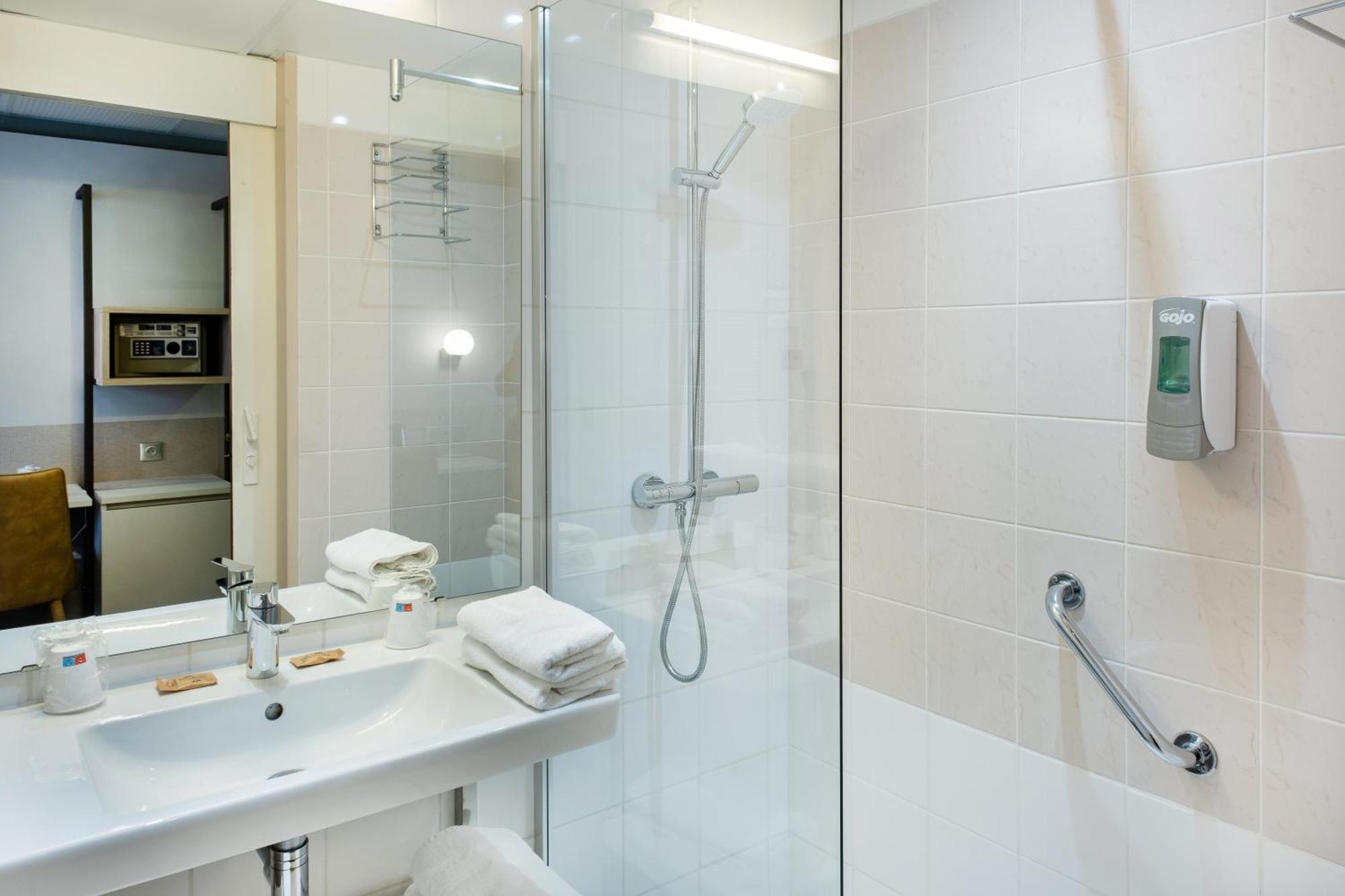Superior Double or Twin Room with Balcony,1586824825:JPEG