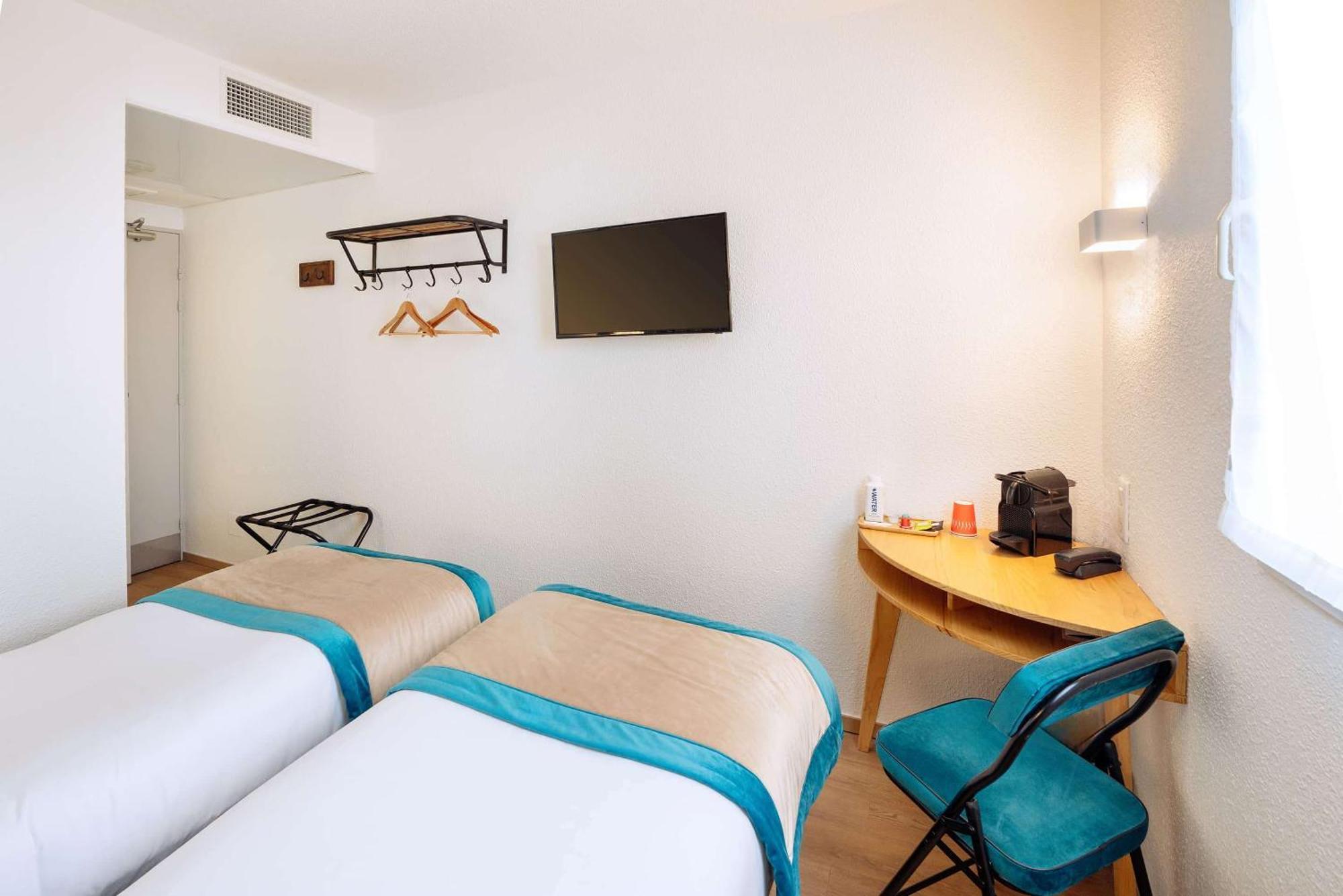Standard Twin Room Non-Smoking