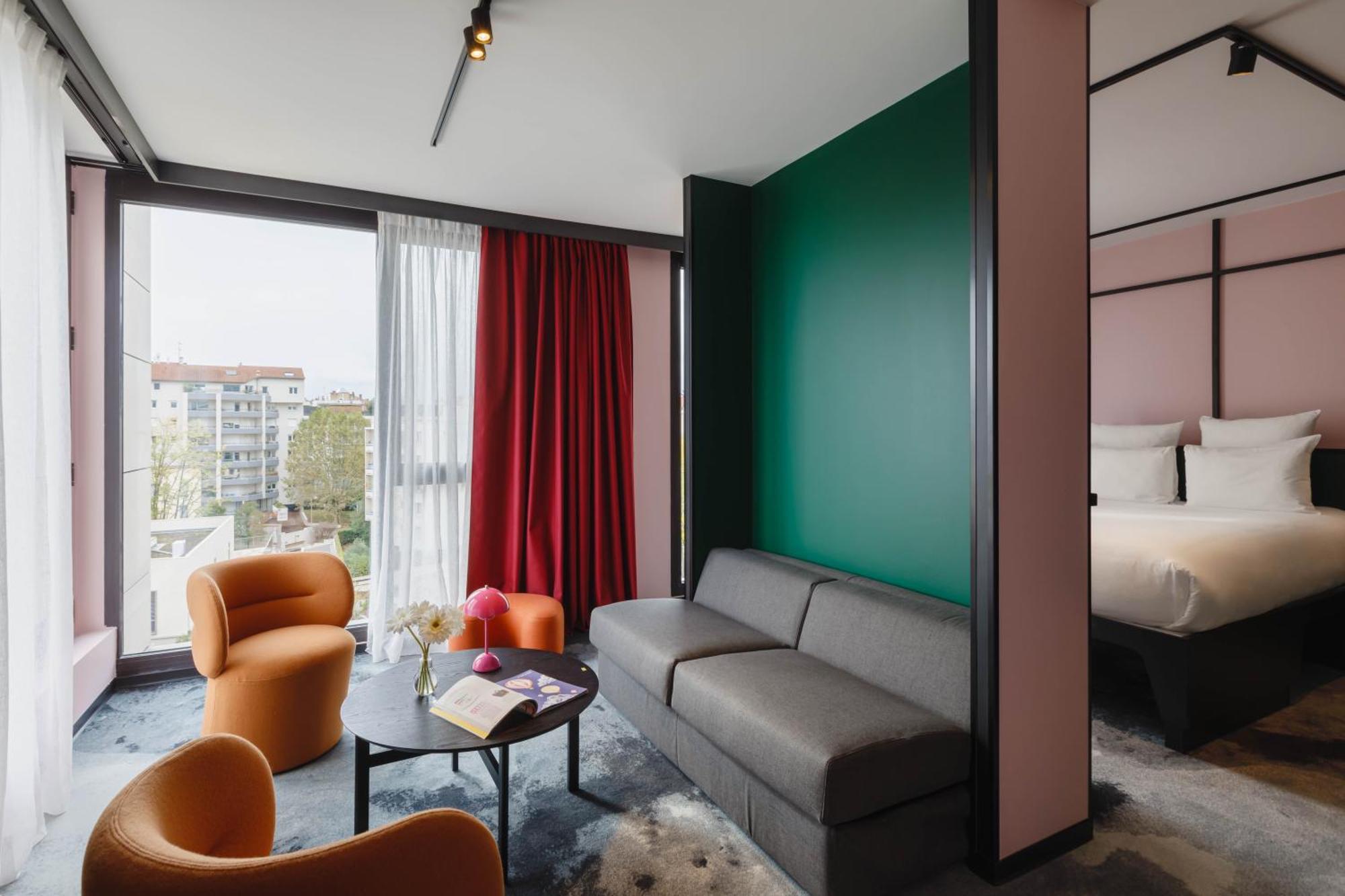 TRIBE Comfort Suite