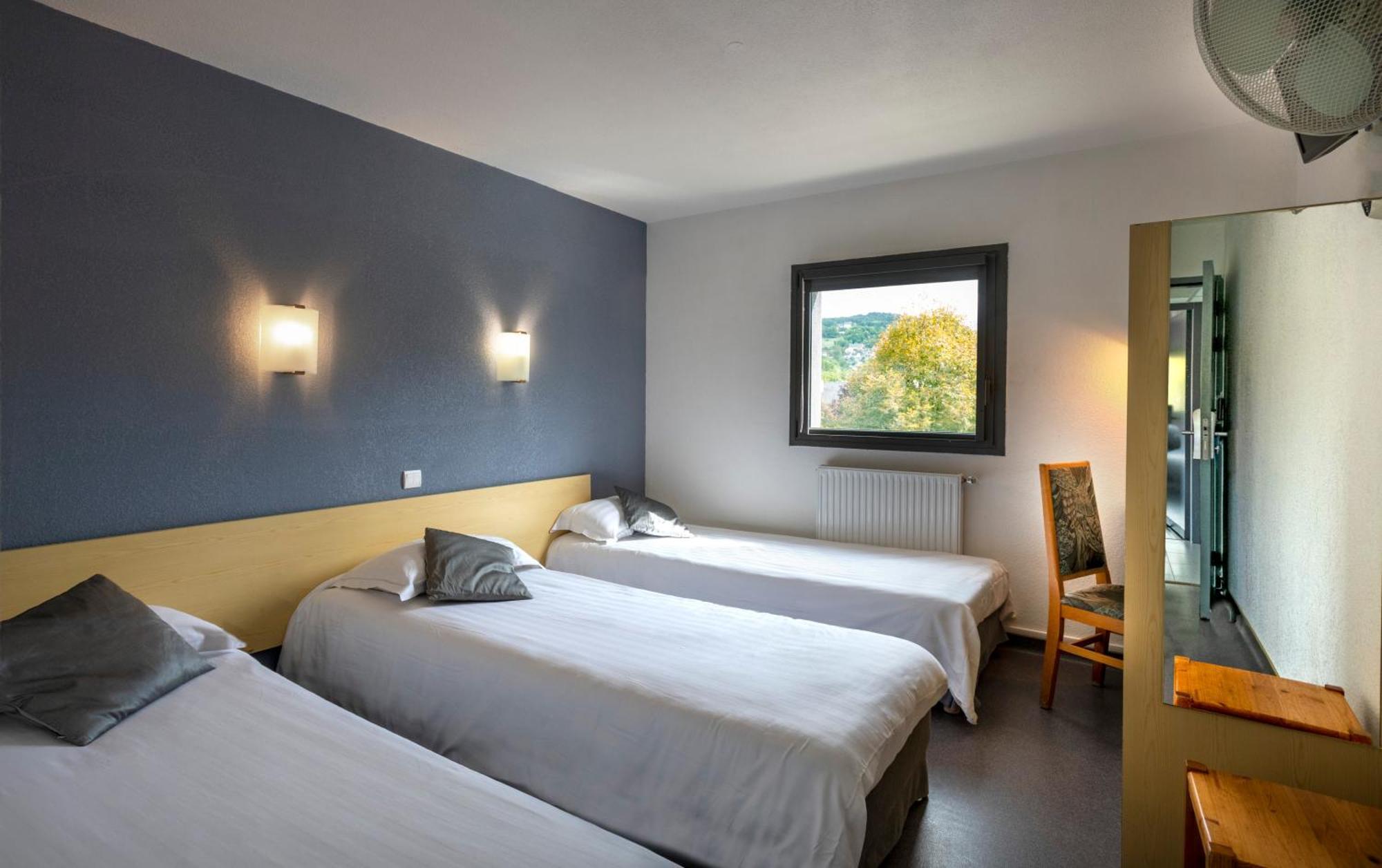 Triple Room (3 single Beds),1639557719:JPEG