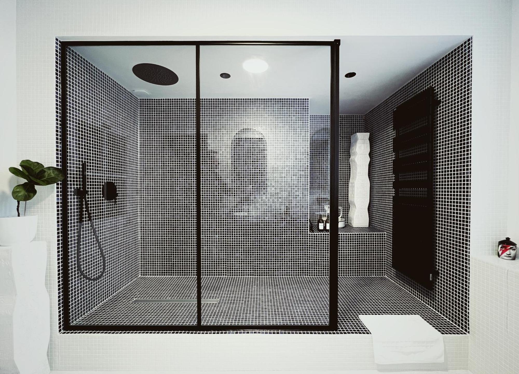 Double Room Private Bathroom