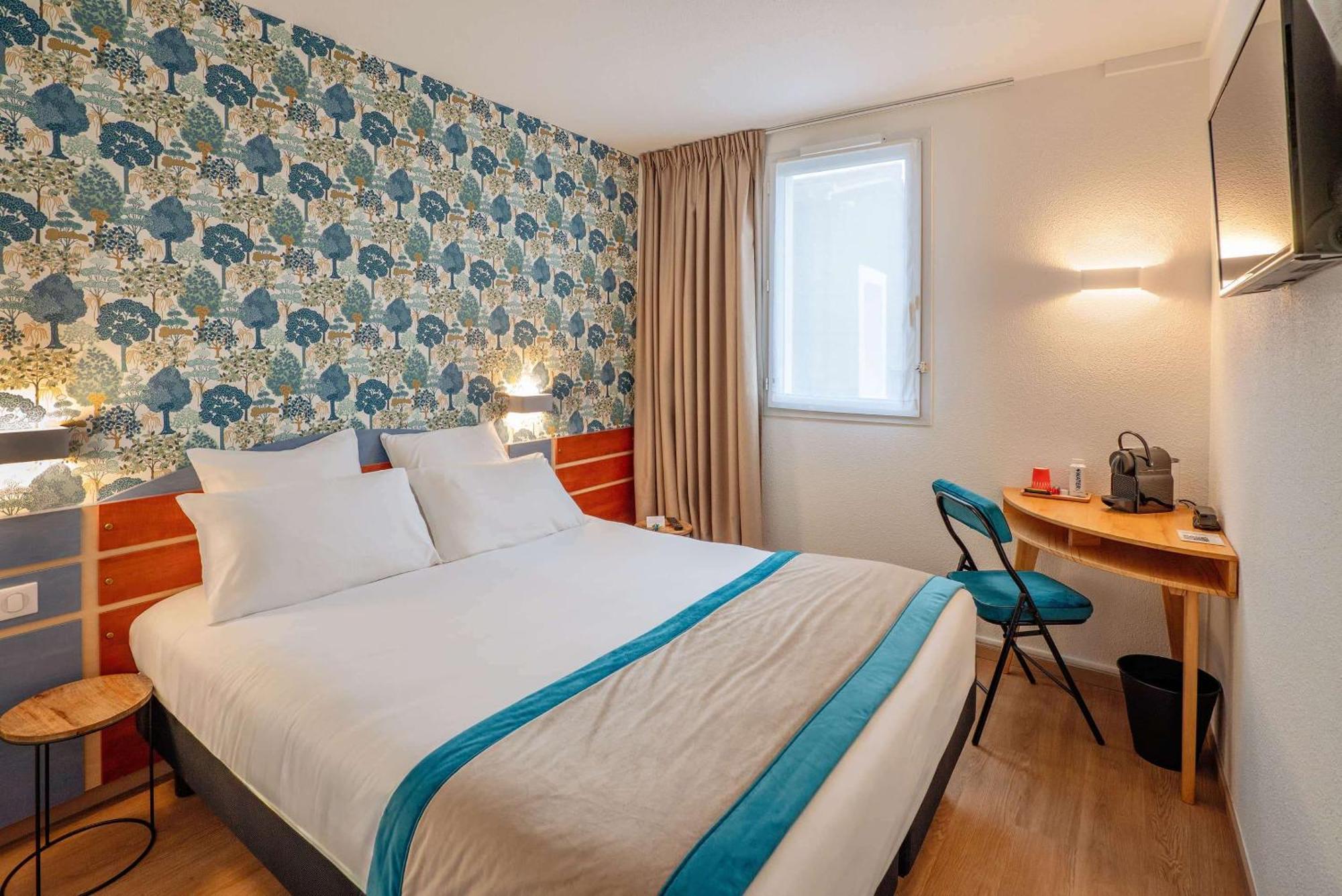 Comfort Queen Room