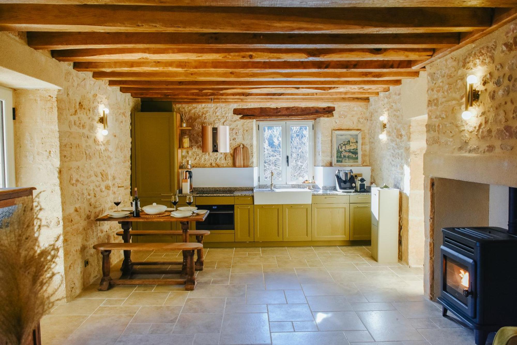 Holiday Home,1537957363:JPEG