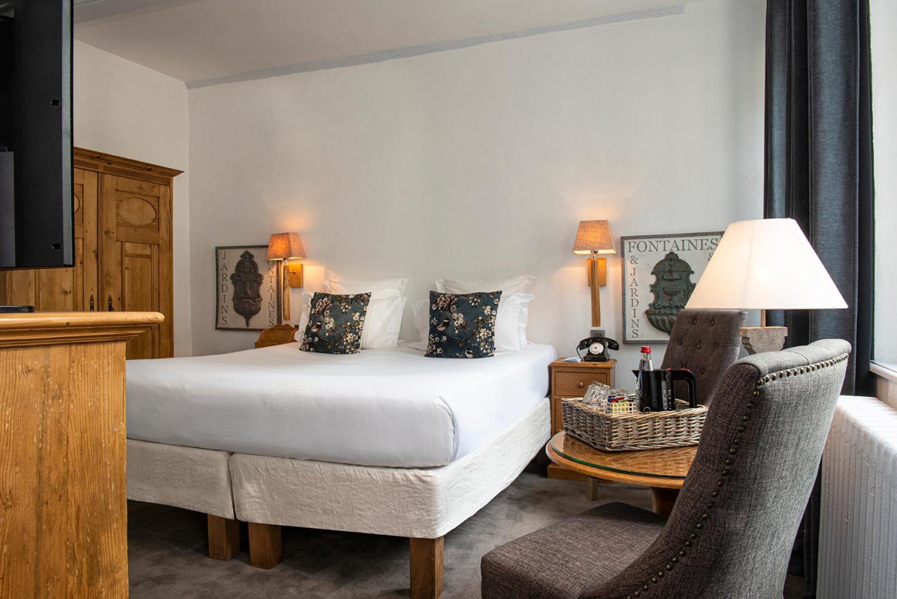 Standard Room,1542115096:JPEG