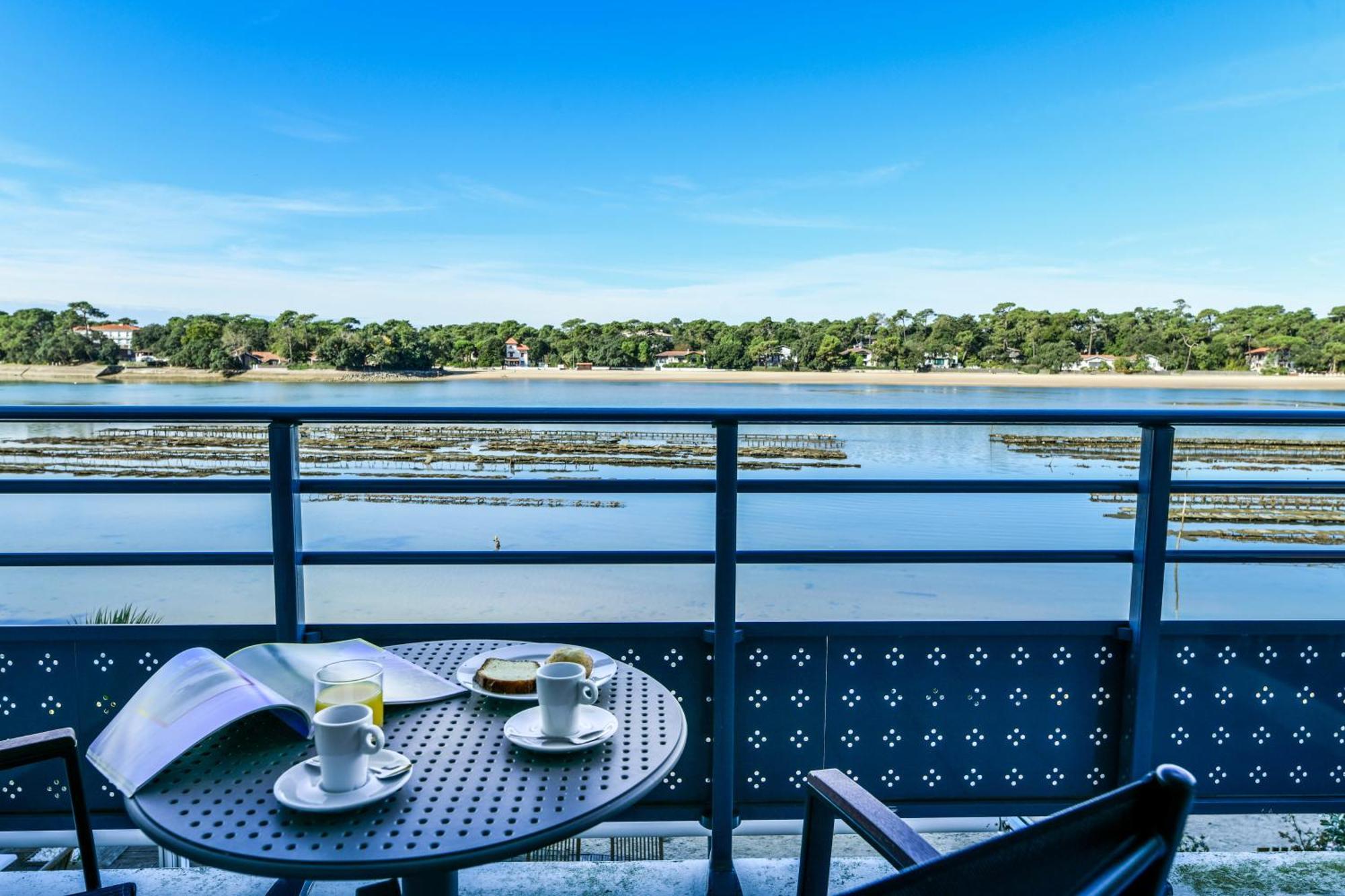 Double Room Lake View