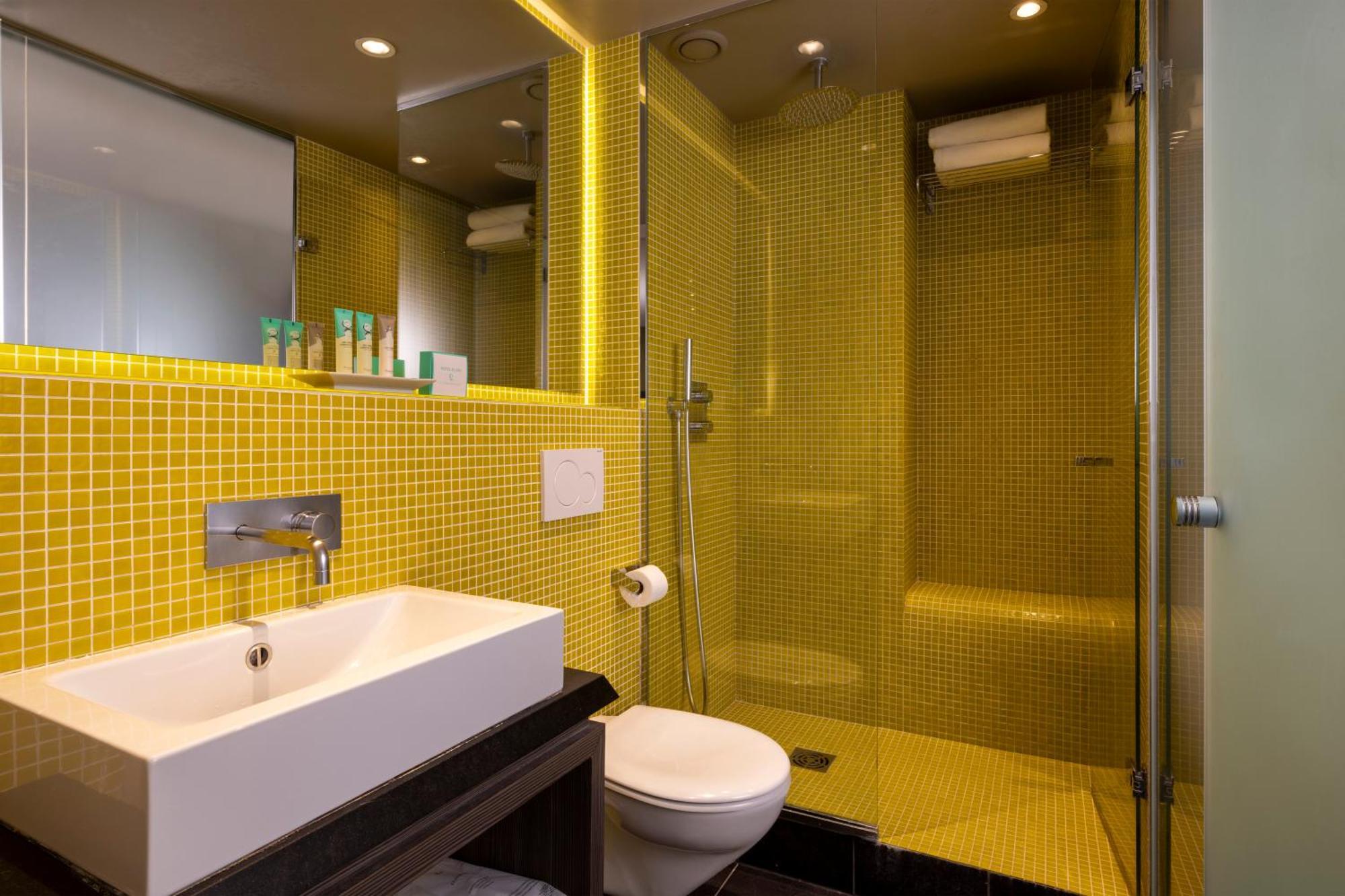Double Room,1543580236:JPEG
