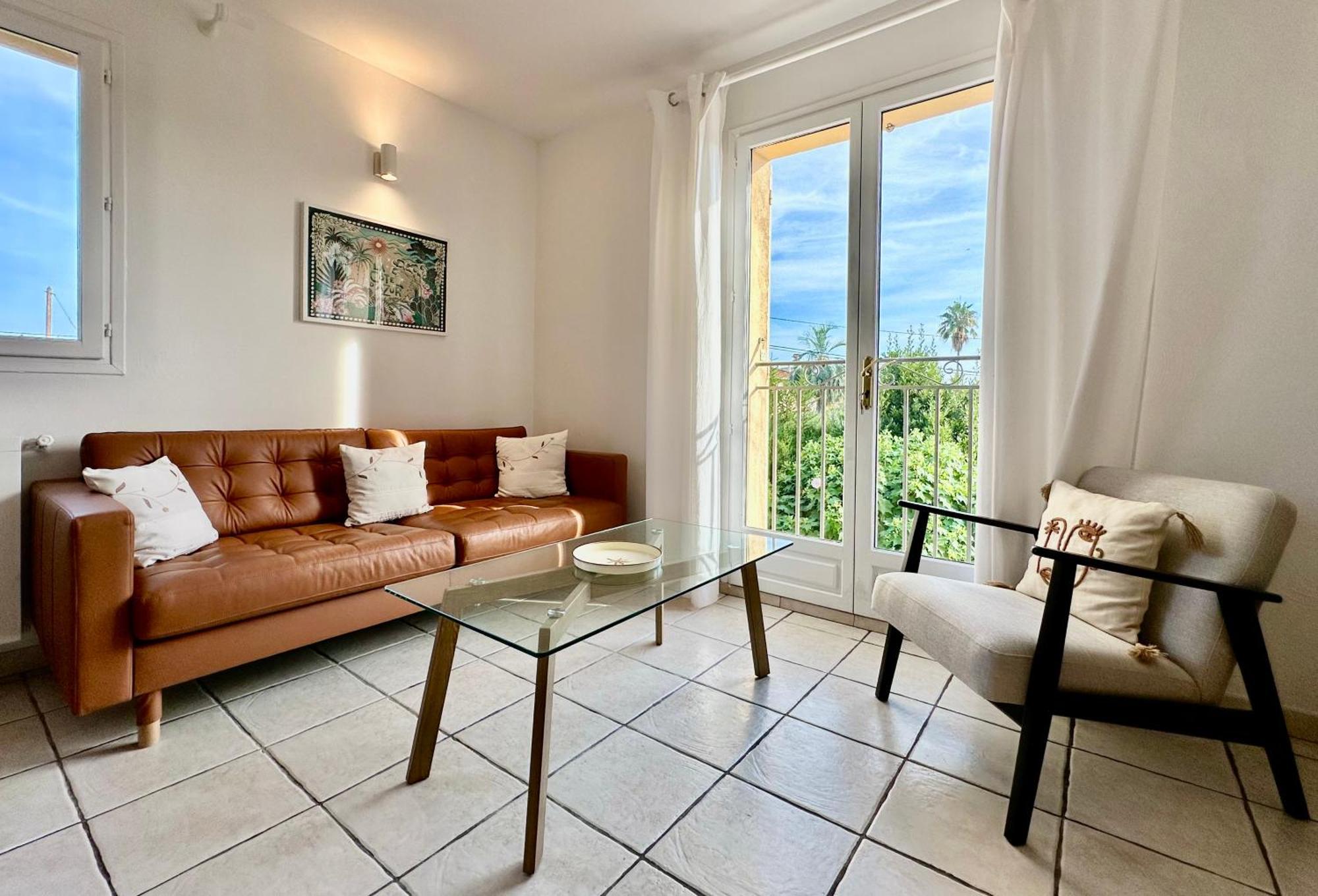 Two-Bedroom House,1545231187:JPEG