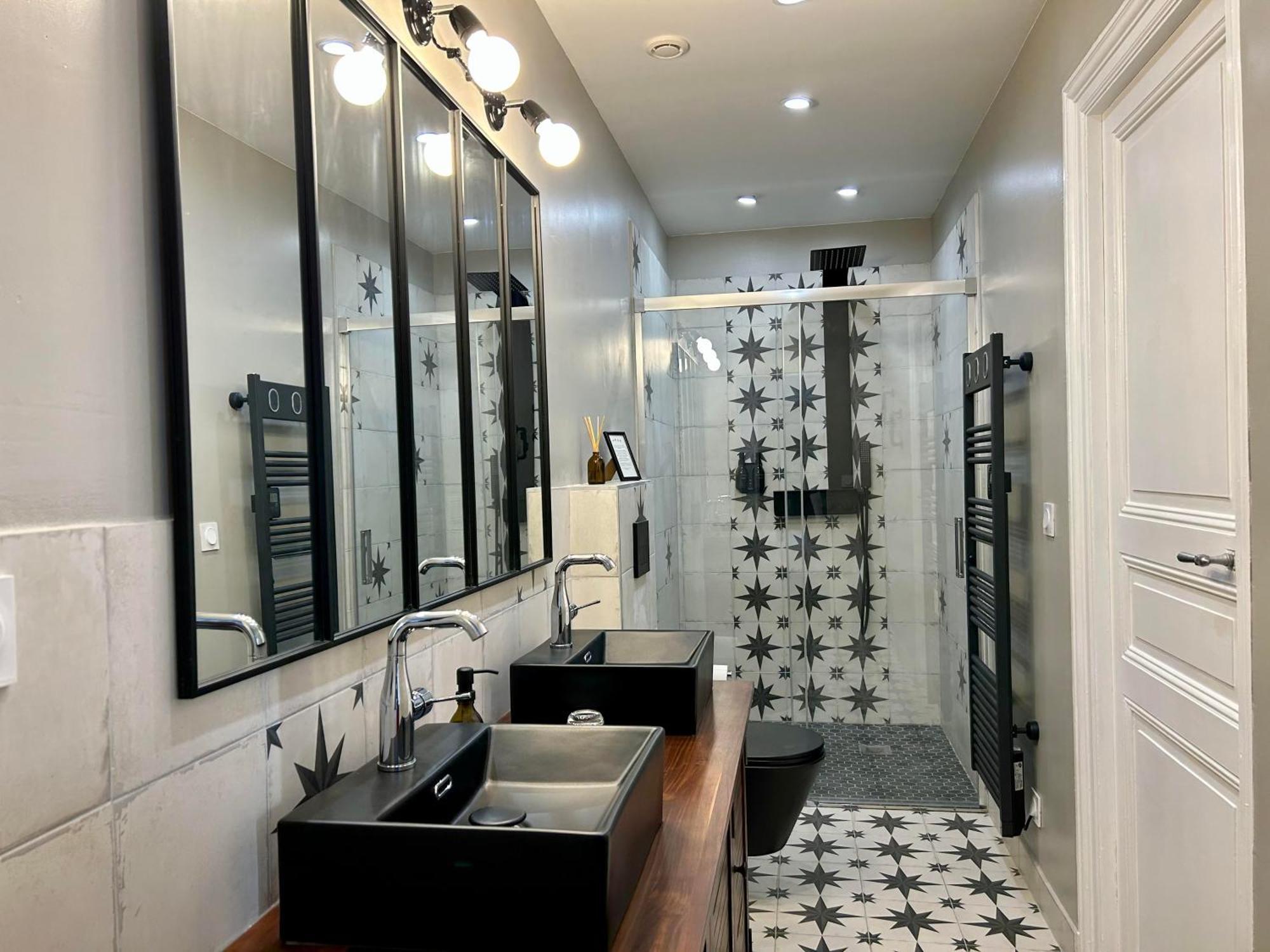 Deluxe Family Suite