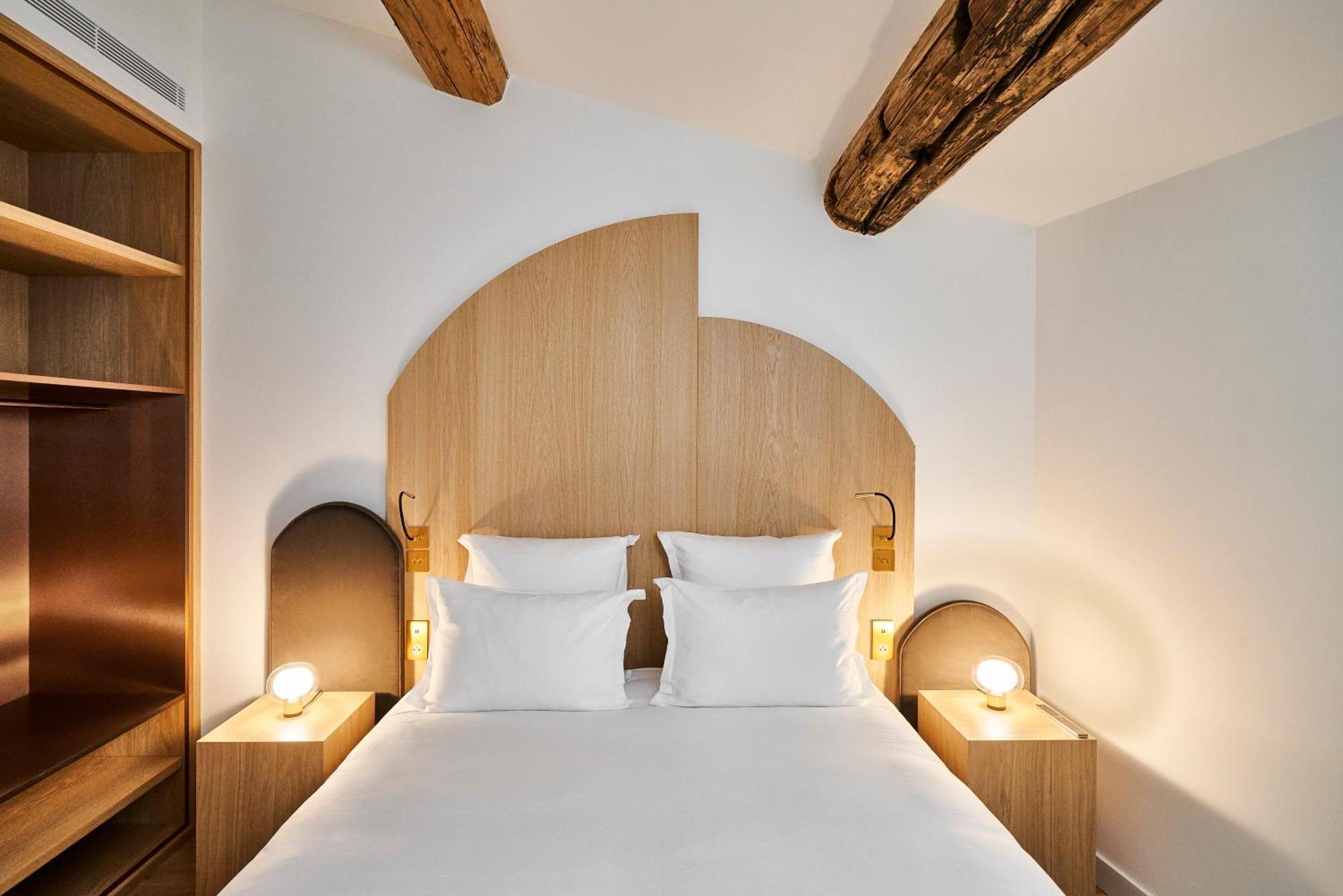 Suite,1546780210:JPEG