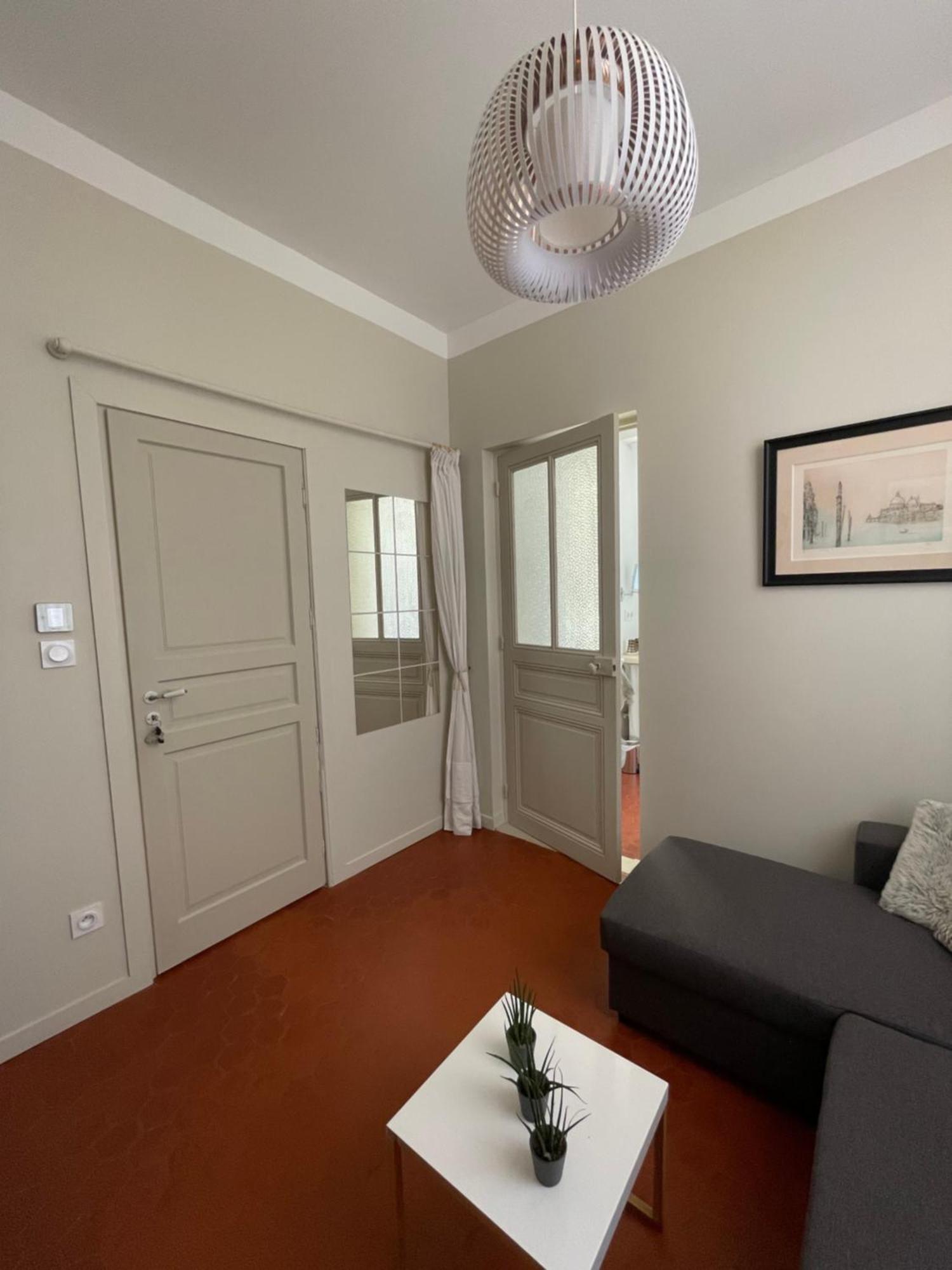Double Room,1550819644:JPEG