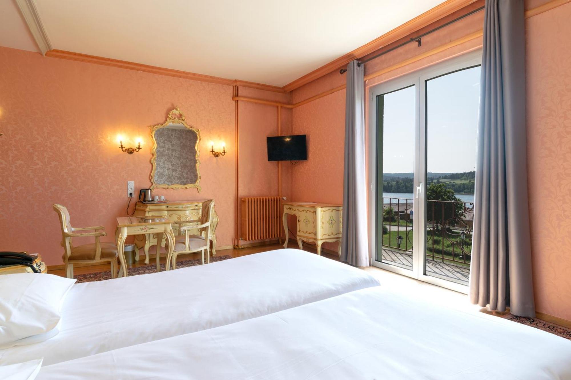 Superior Twin Room with Balcony,1552988602:JPEG