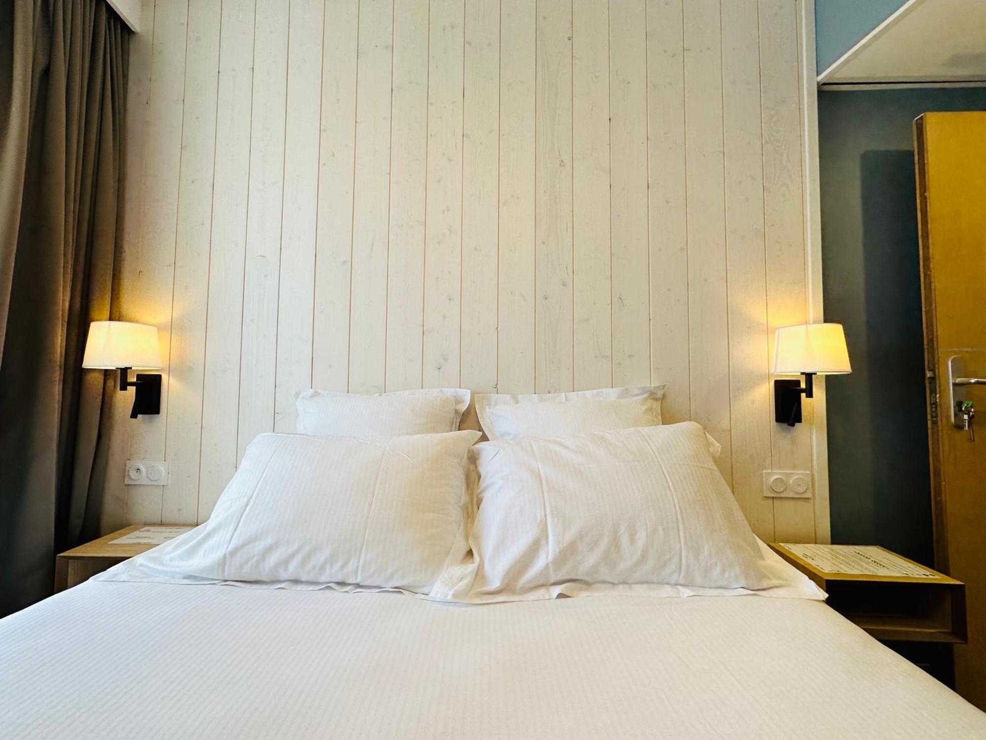 Double Room Courtyard Side